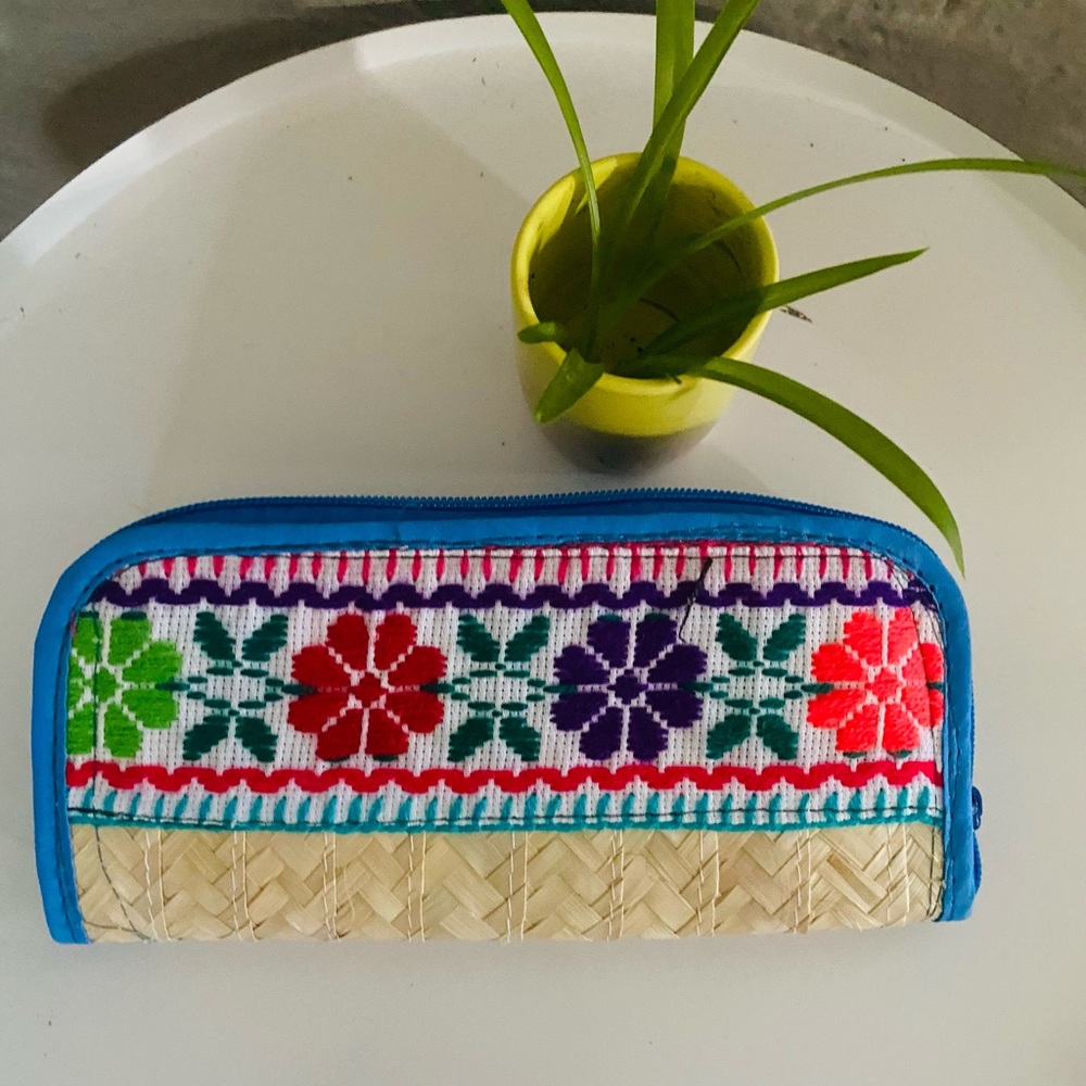 Hand made straw wallet